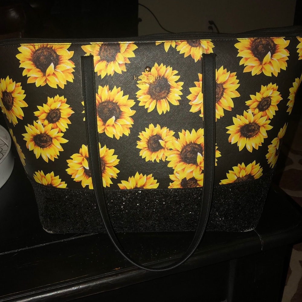 Kate spade sunflower purse